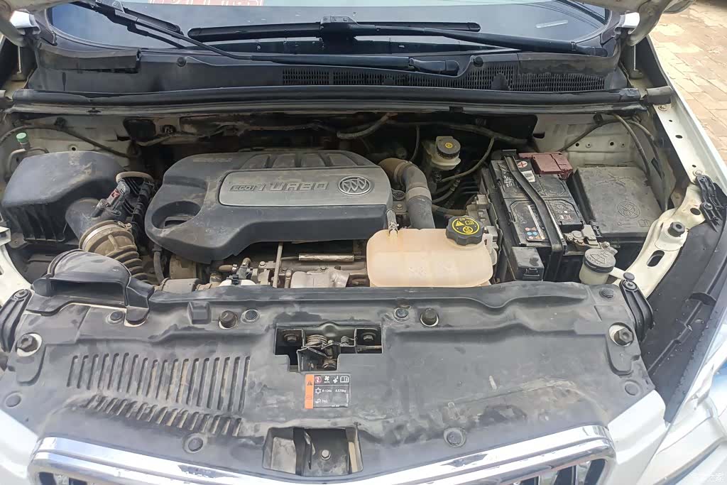 Buick Encore, 2015 10
