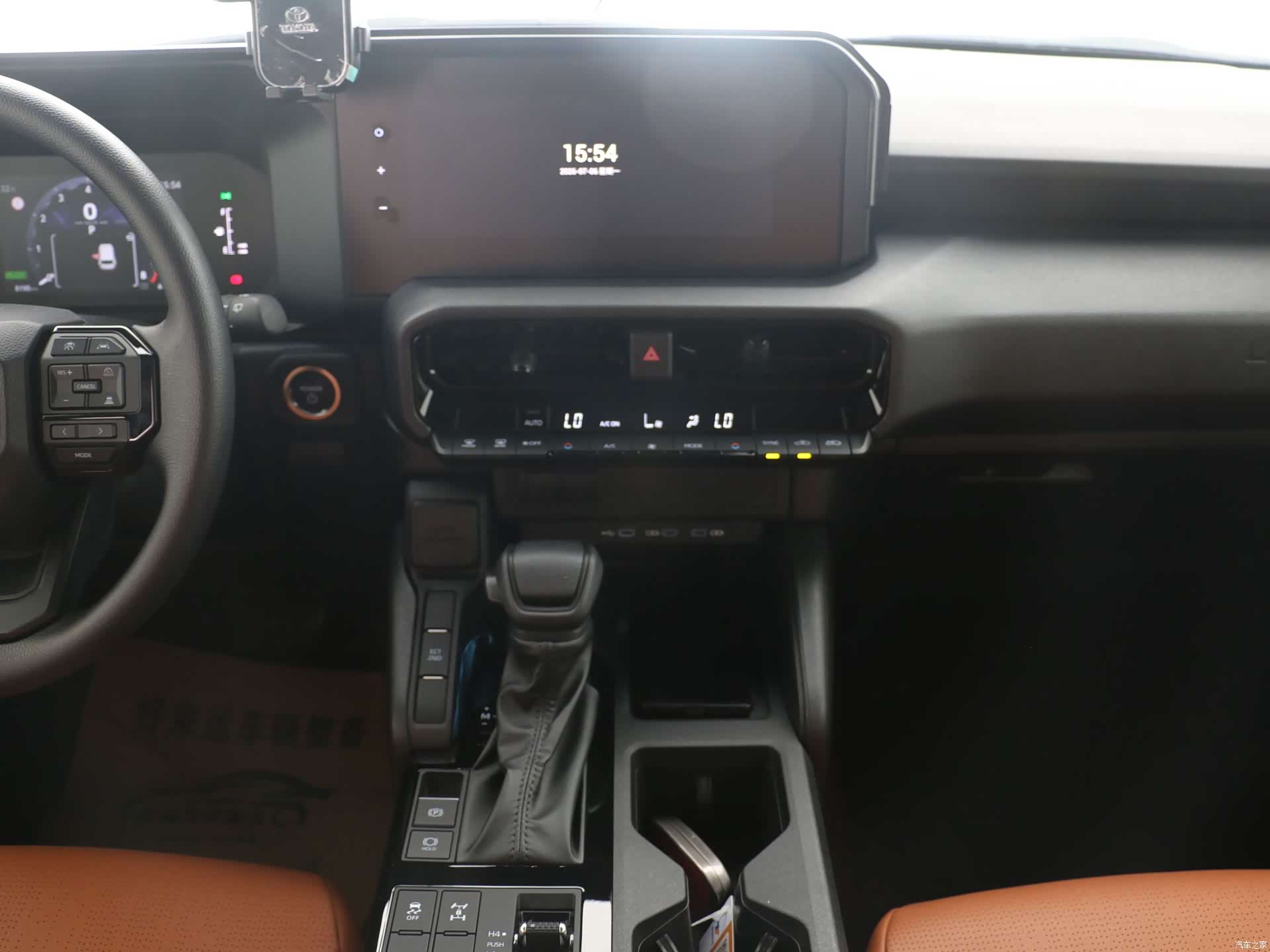Toyota Prado, 2024 7