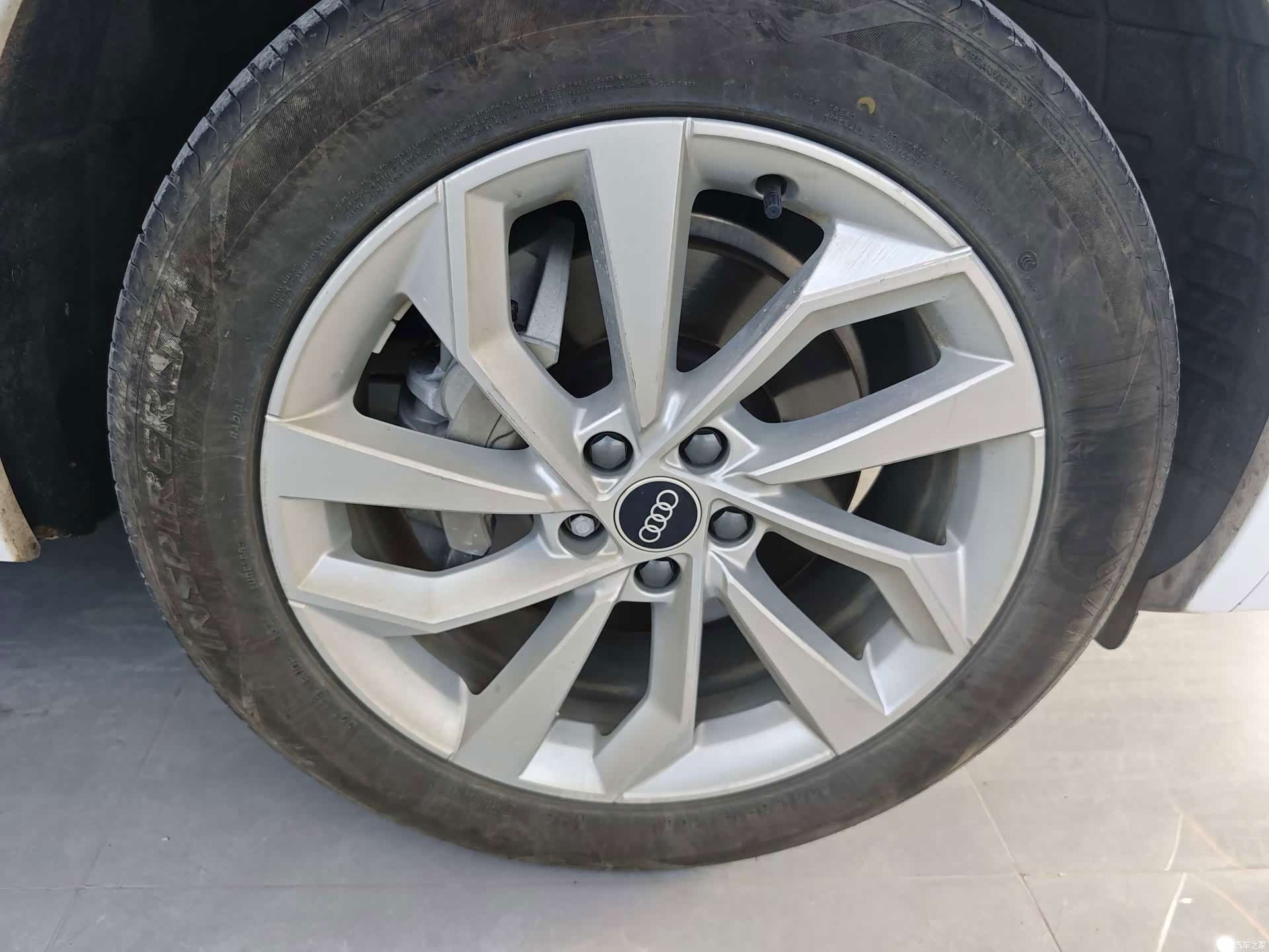 Audi Q5L, 2021 16