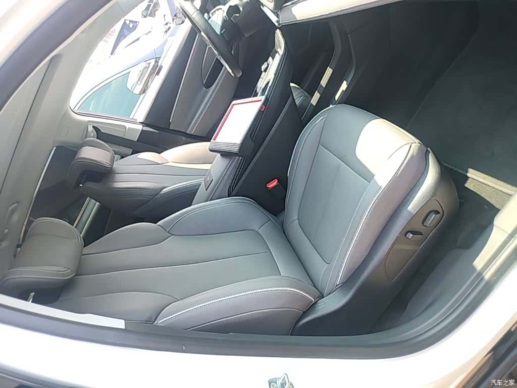 Buick E5, 2025 25