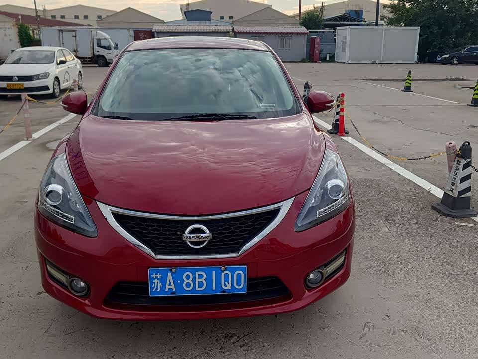 Nissan TIIDA
