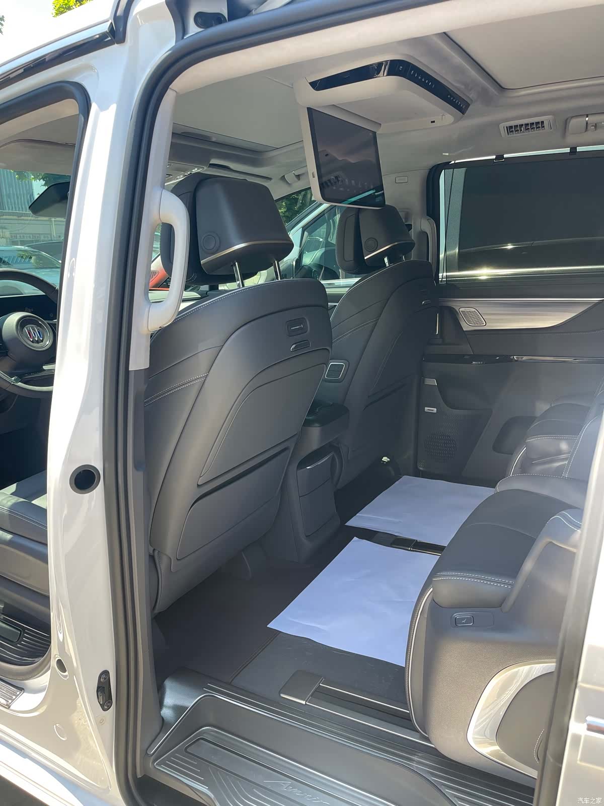 Buick GL8, 2026 8