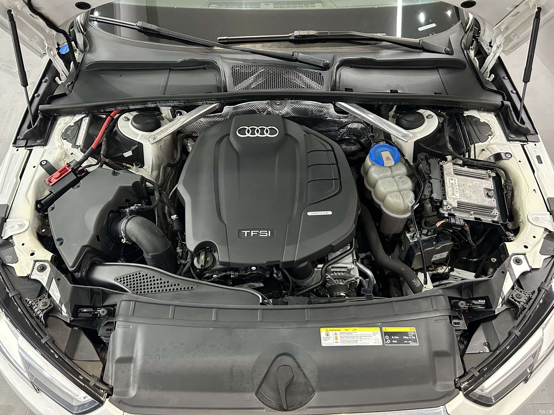 Audi A4L, 2017 2
