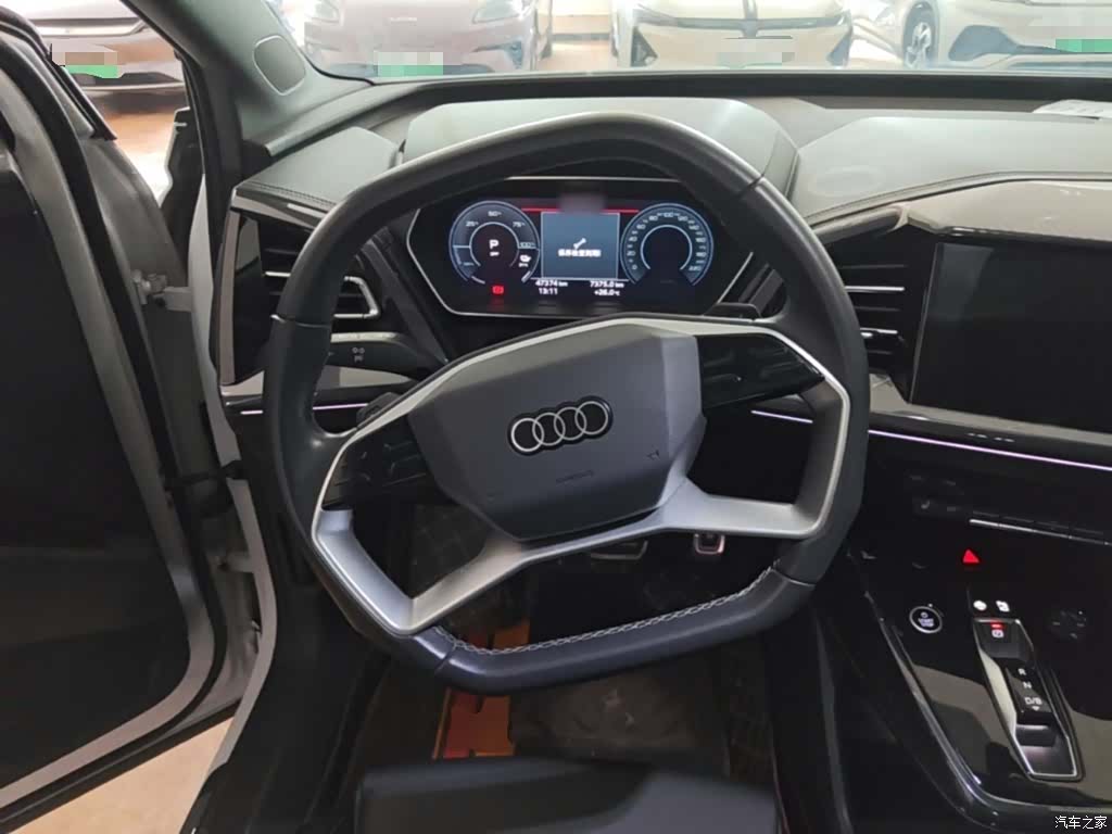 Audi Q4 e-tron, 2024 11