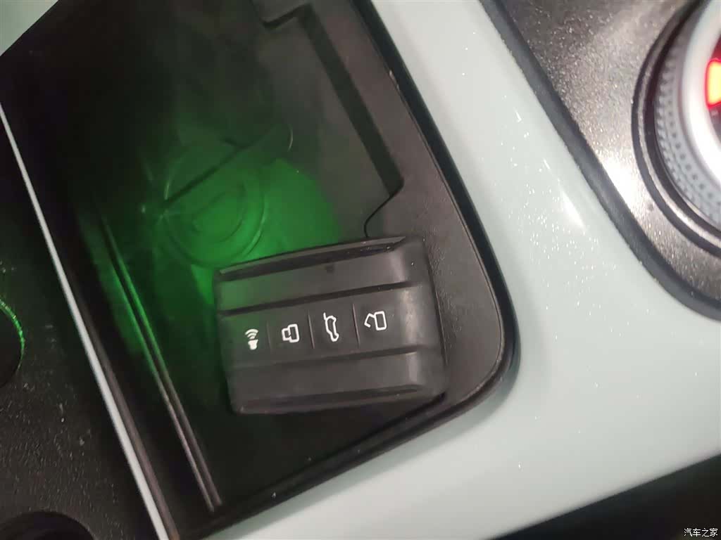 Tank 300, 2022 9