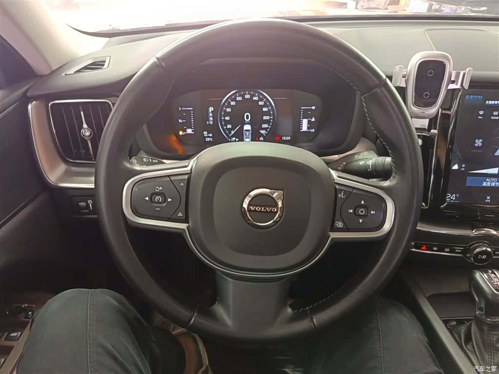 Volvo XC60, 2019 7