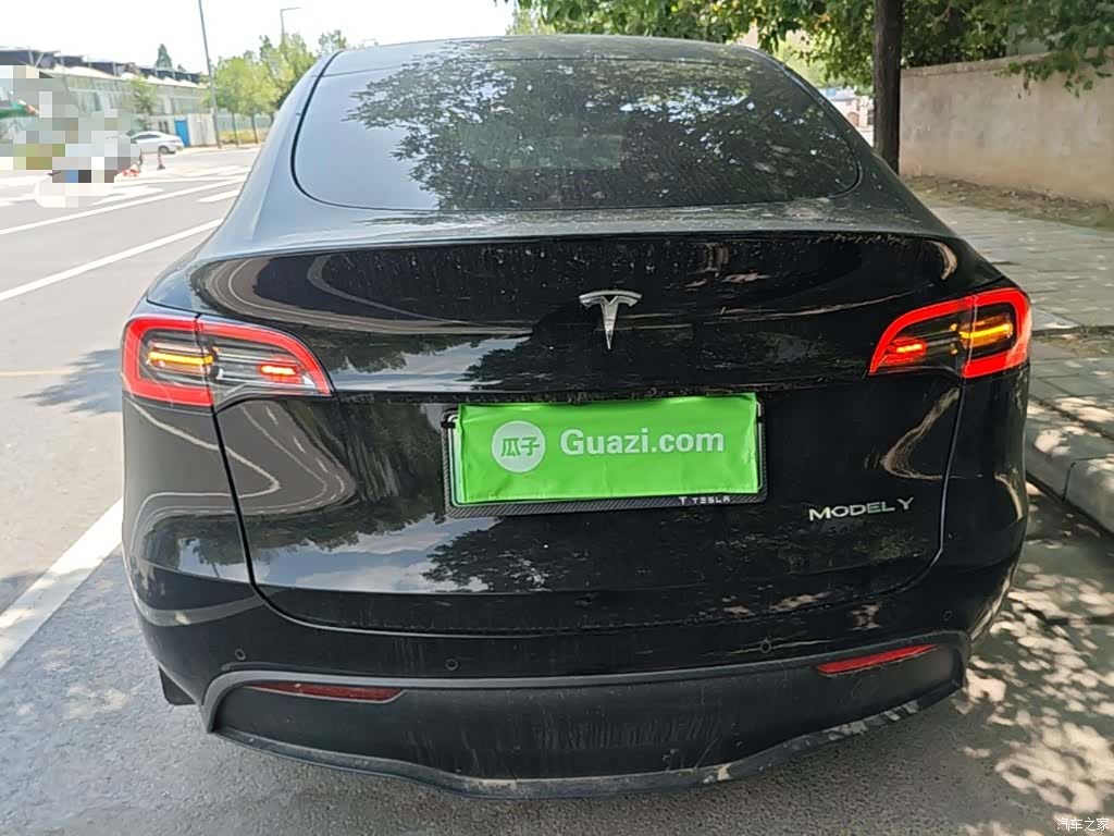 Tesla Model Y, 2023 6