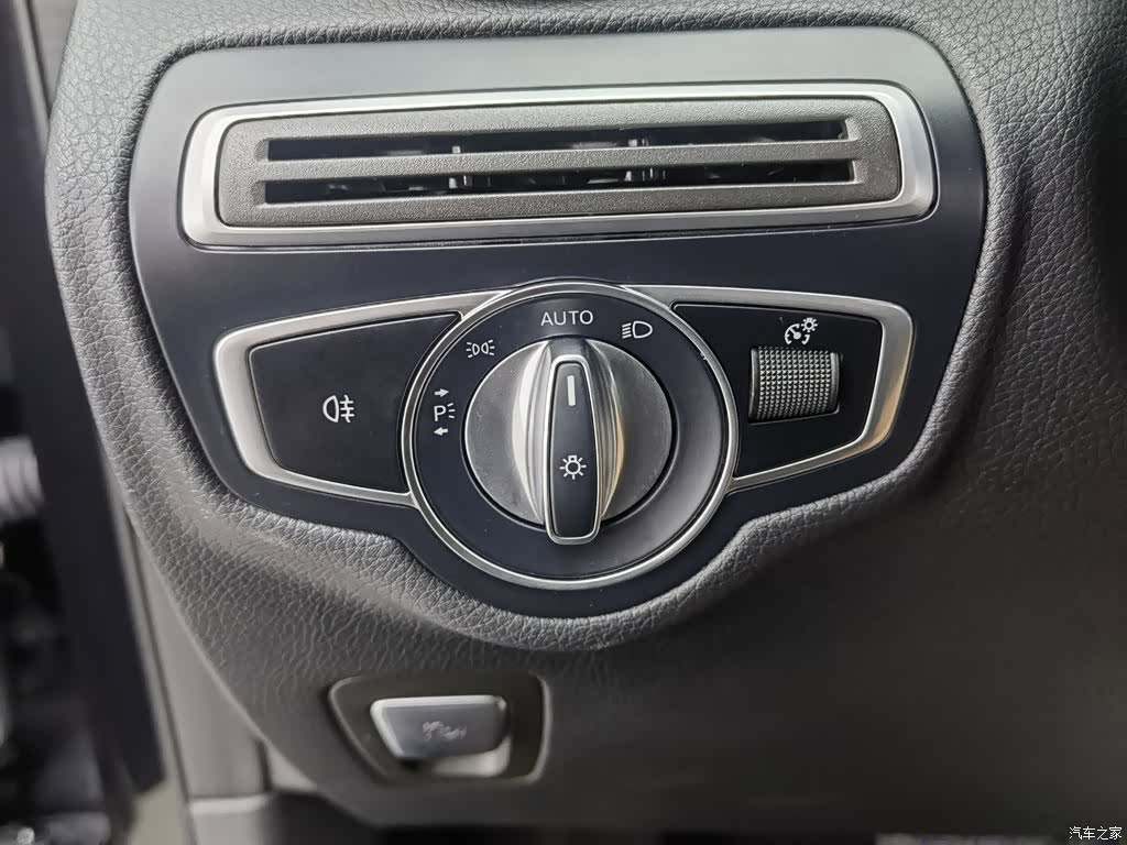 Mercedes-Benz GLC, 2023 21