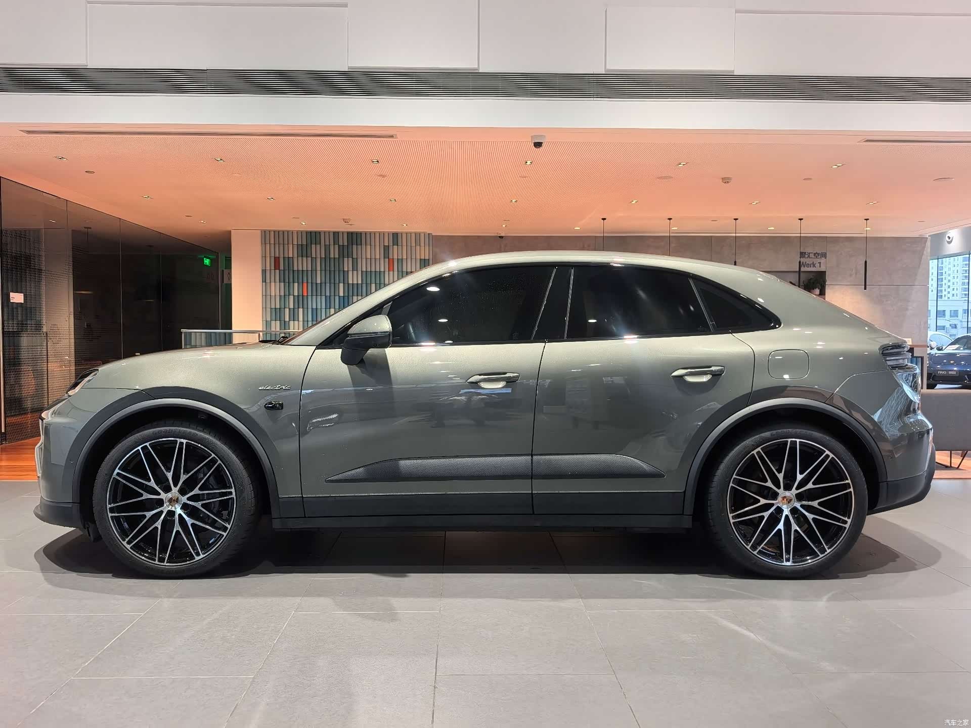 Porsche Macan, 2025 3
