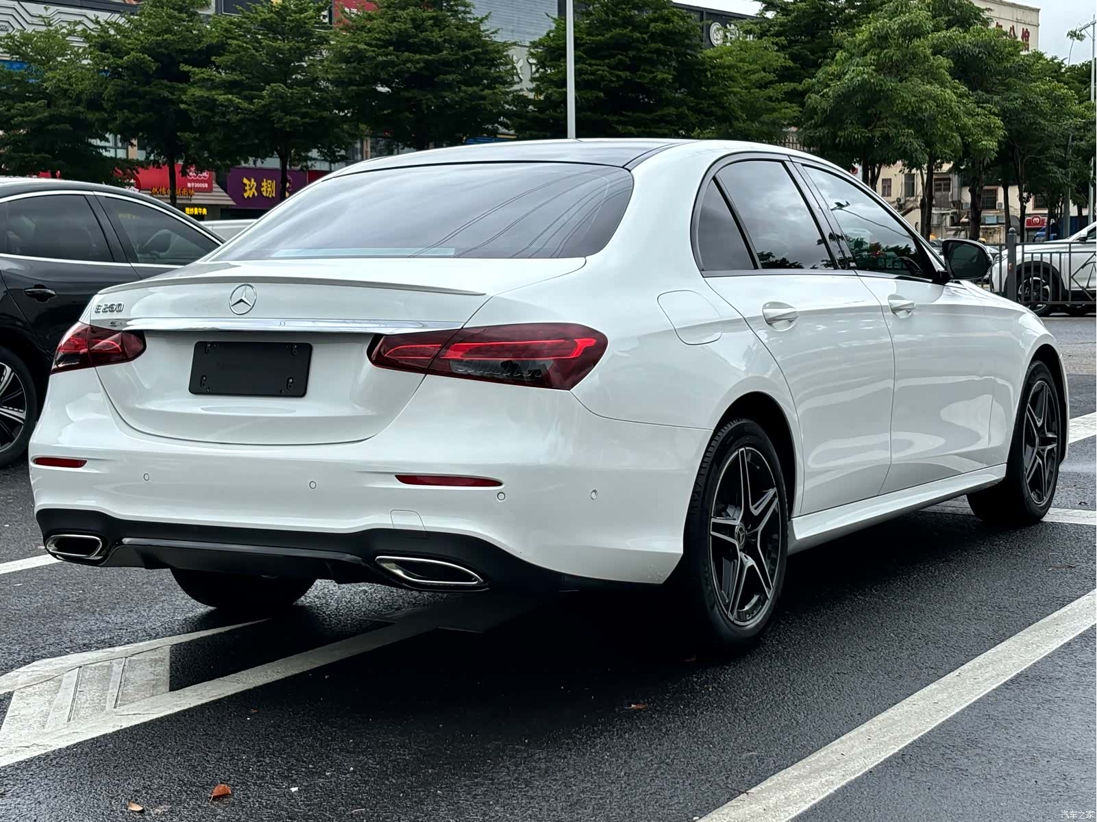 Mercedes-Benz E-Class, 2023 4