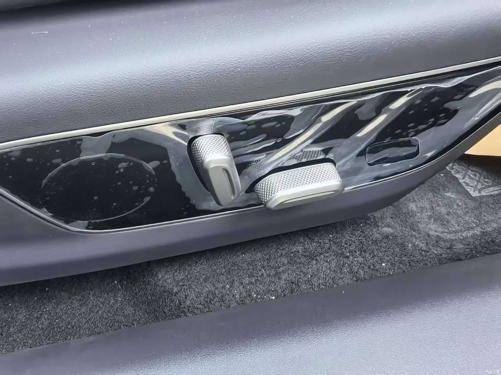 Hongqi 05, 2026 17