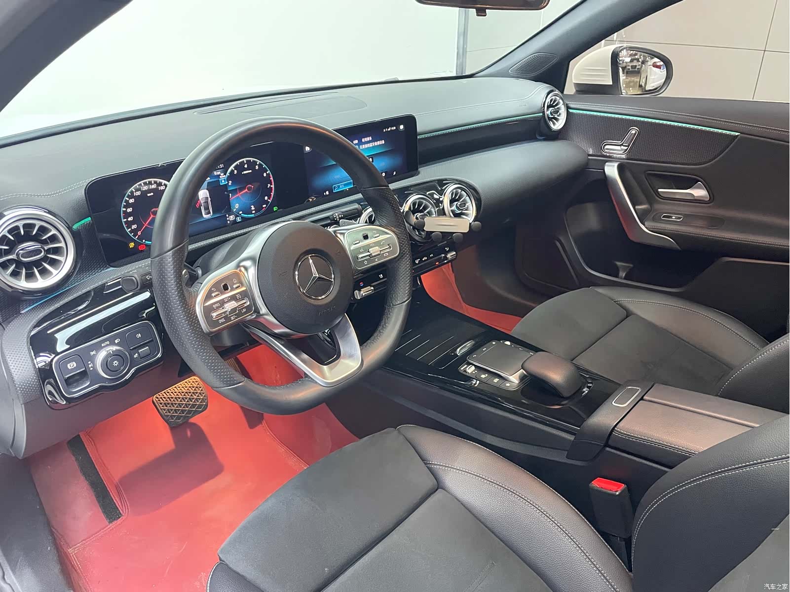 Mercedes-Benz A-Class, 2023 4