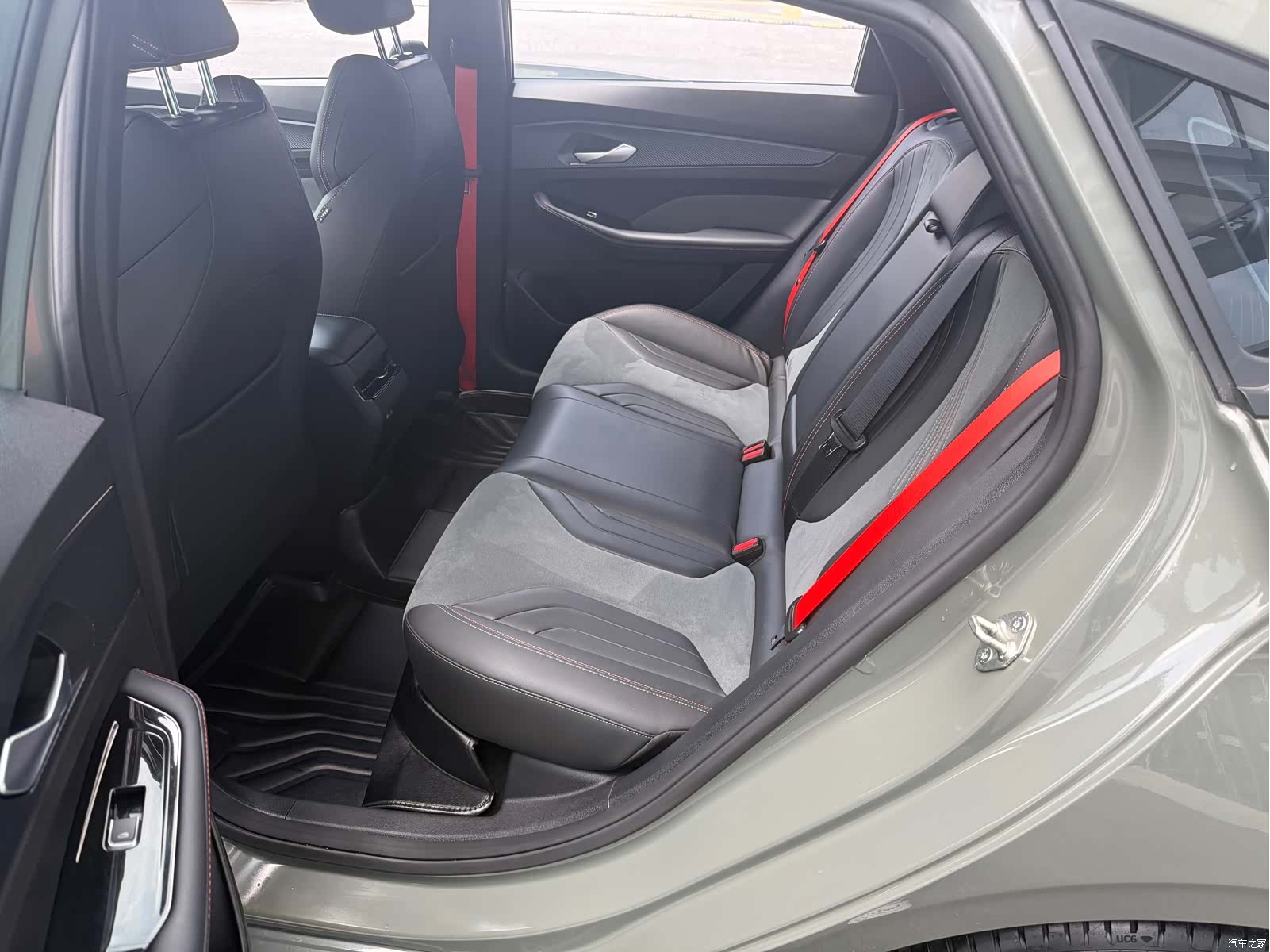 Geely Binray, 2022 все фото