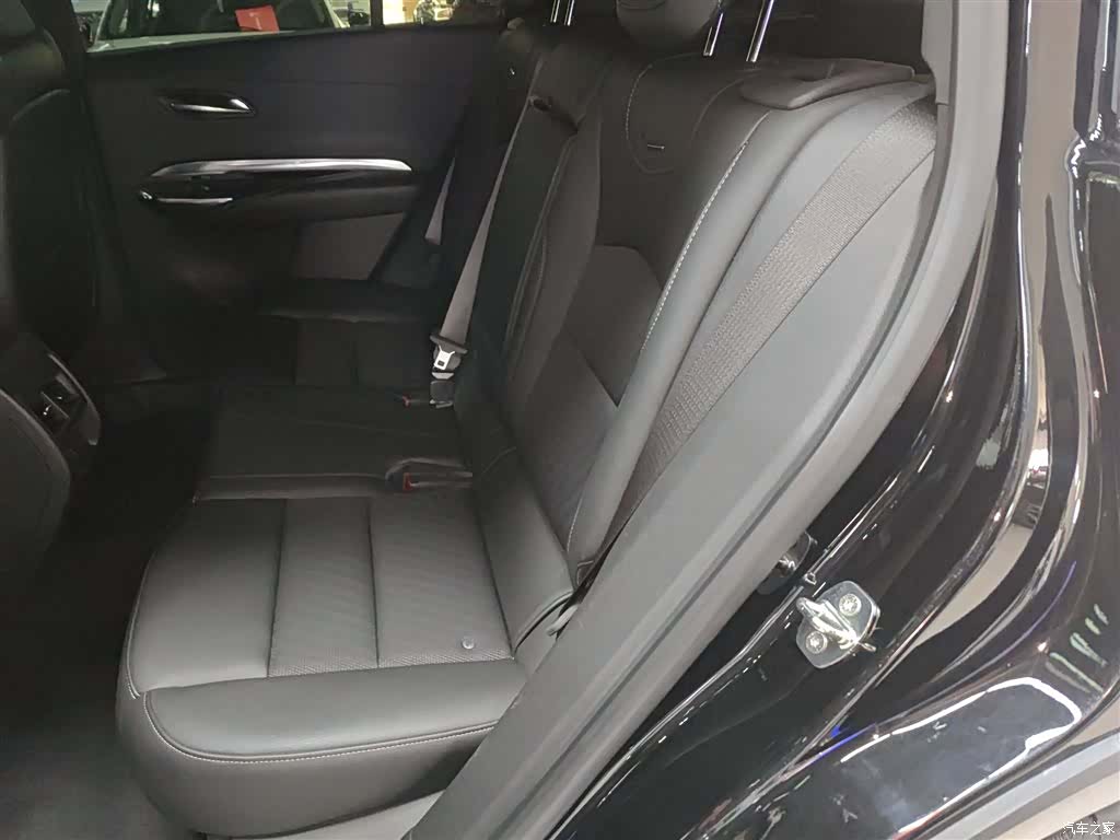 Cadillac XT4, 2023 17
