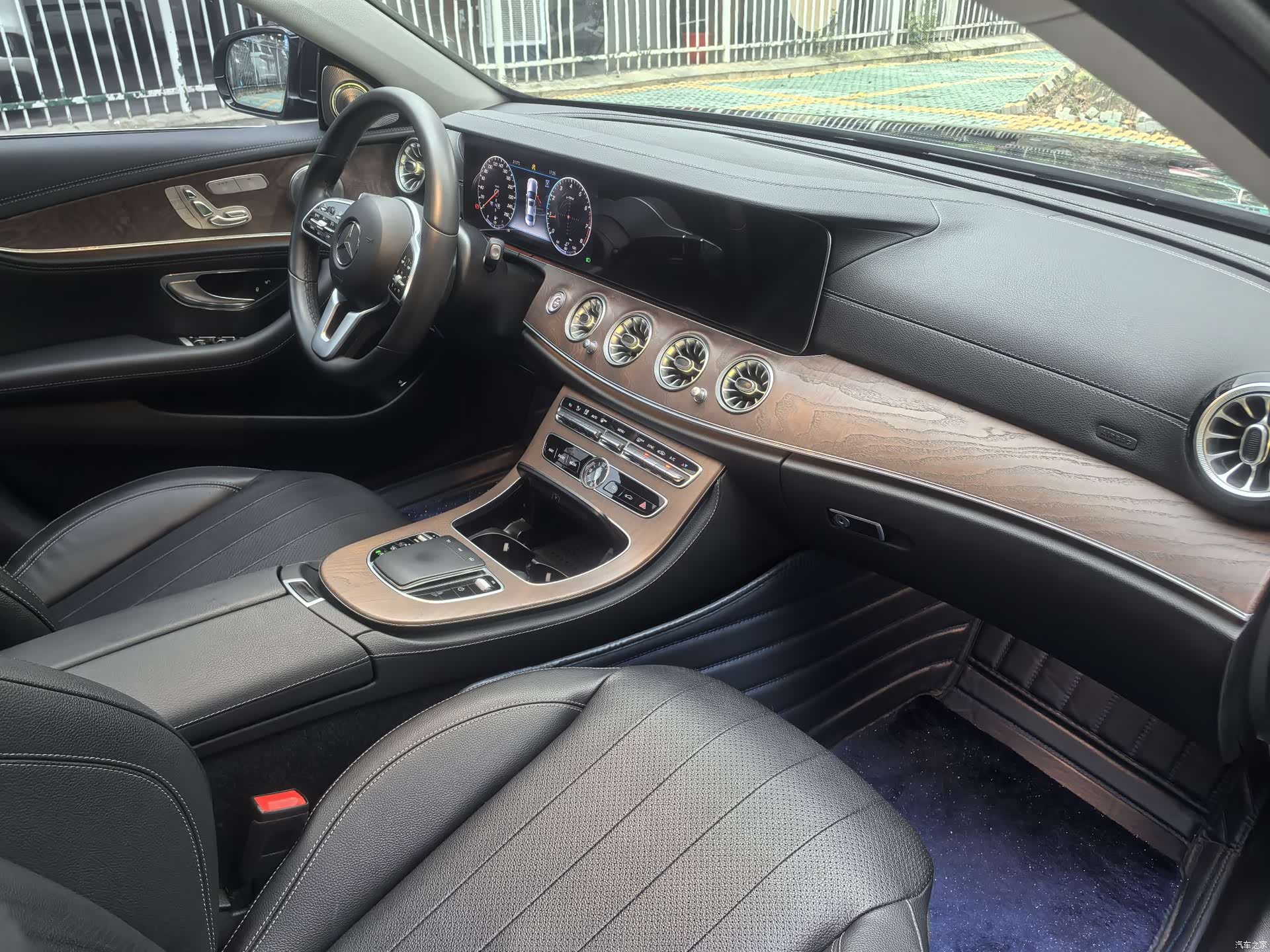 Mercedes-Benz E-Class, 2020 11