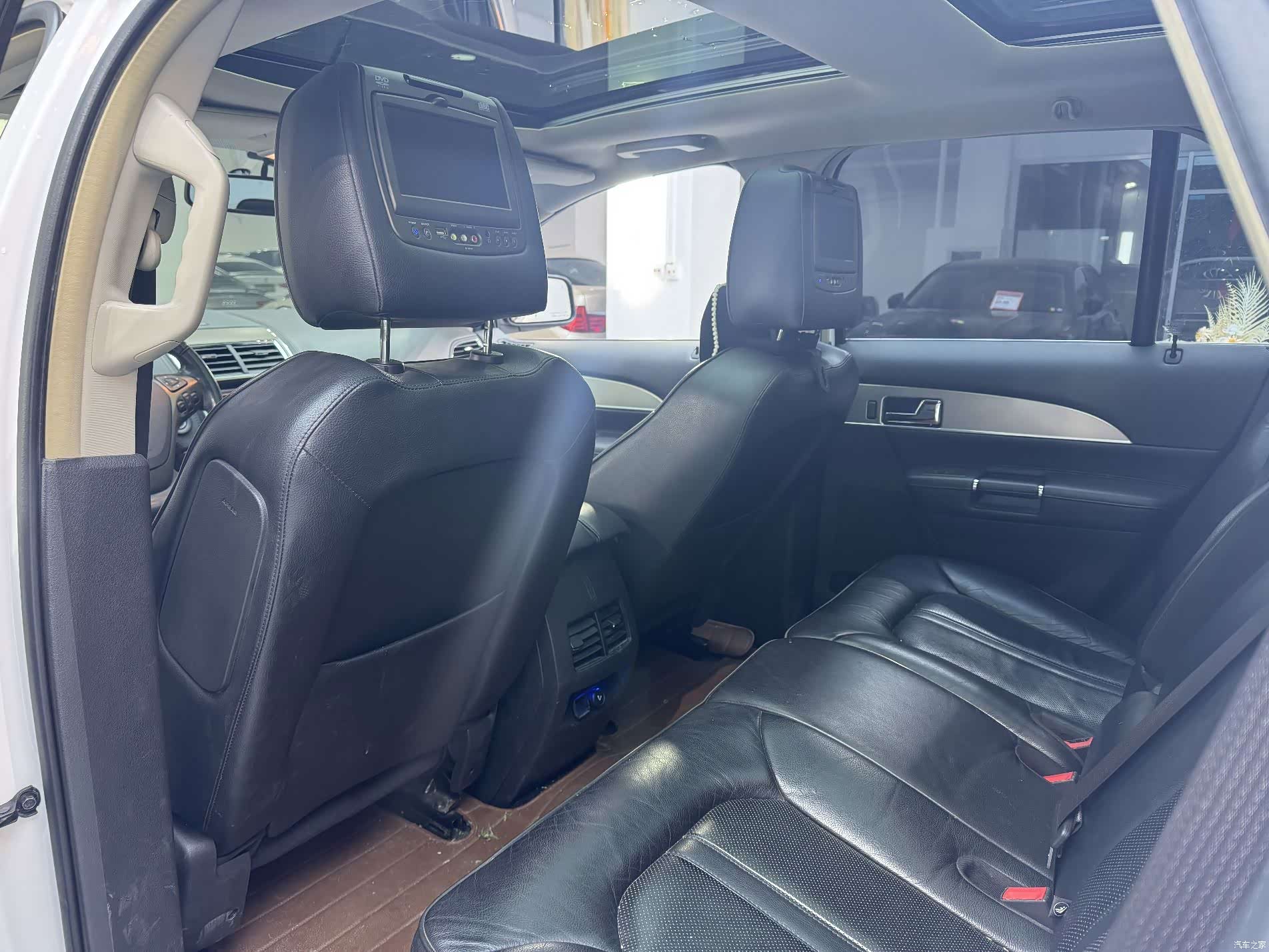 Lincoln MKX, 2015 все фото