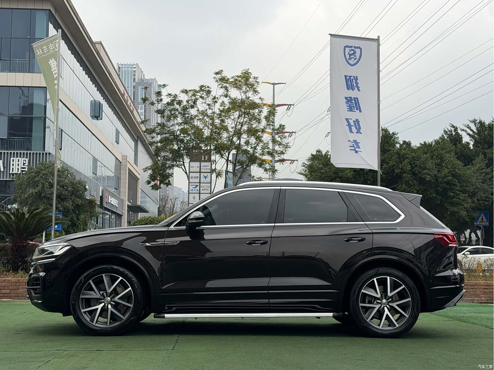 Volkswagen Touareg, 2020 3
