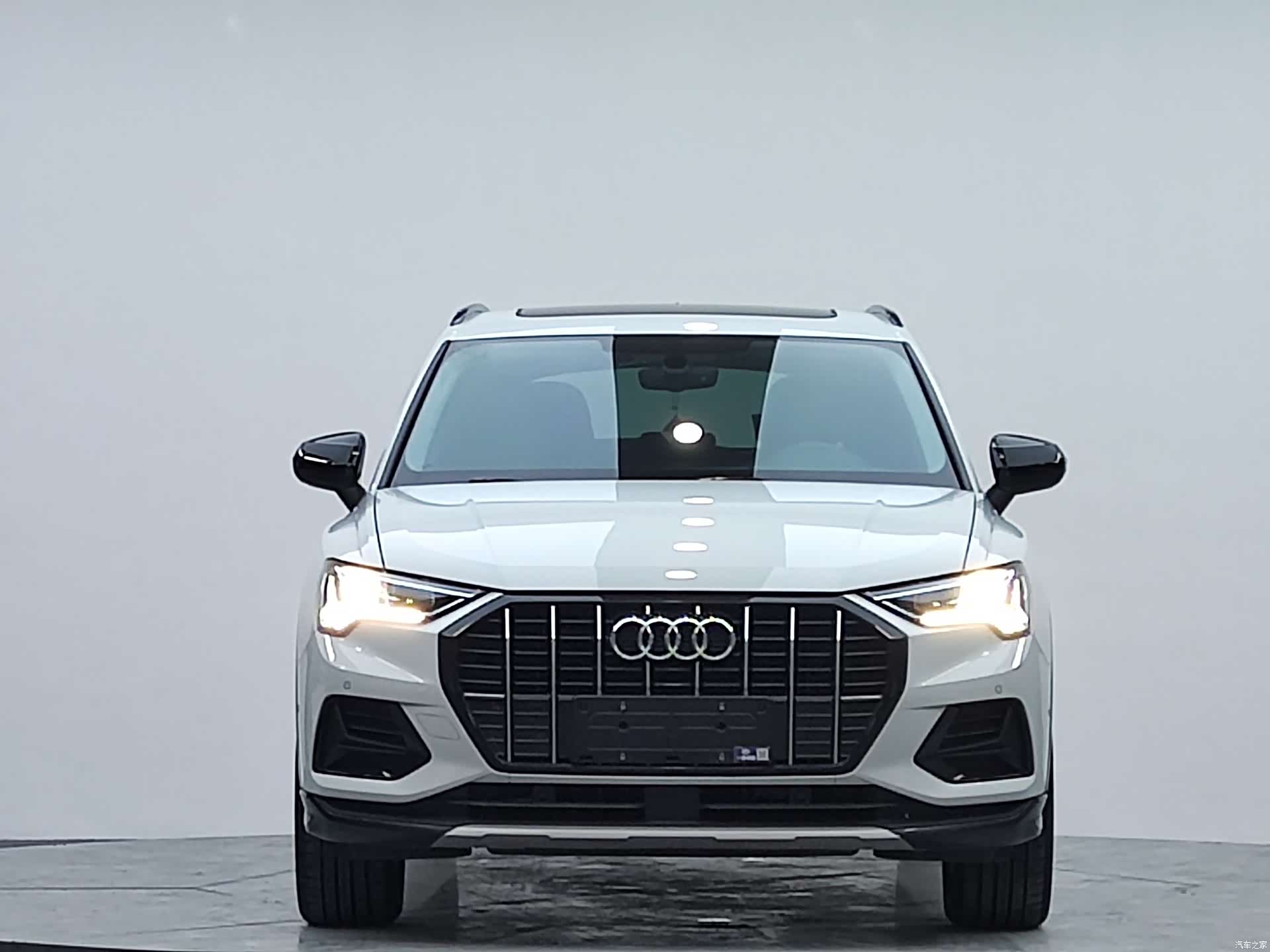Audi Q3, 2021 3
