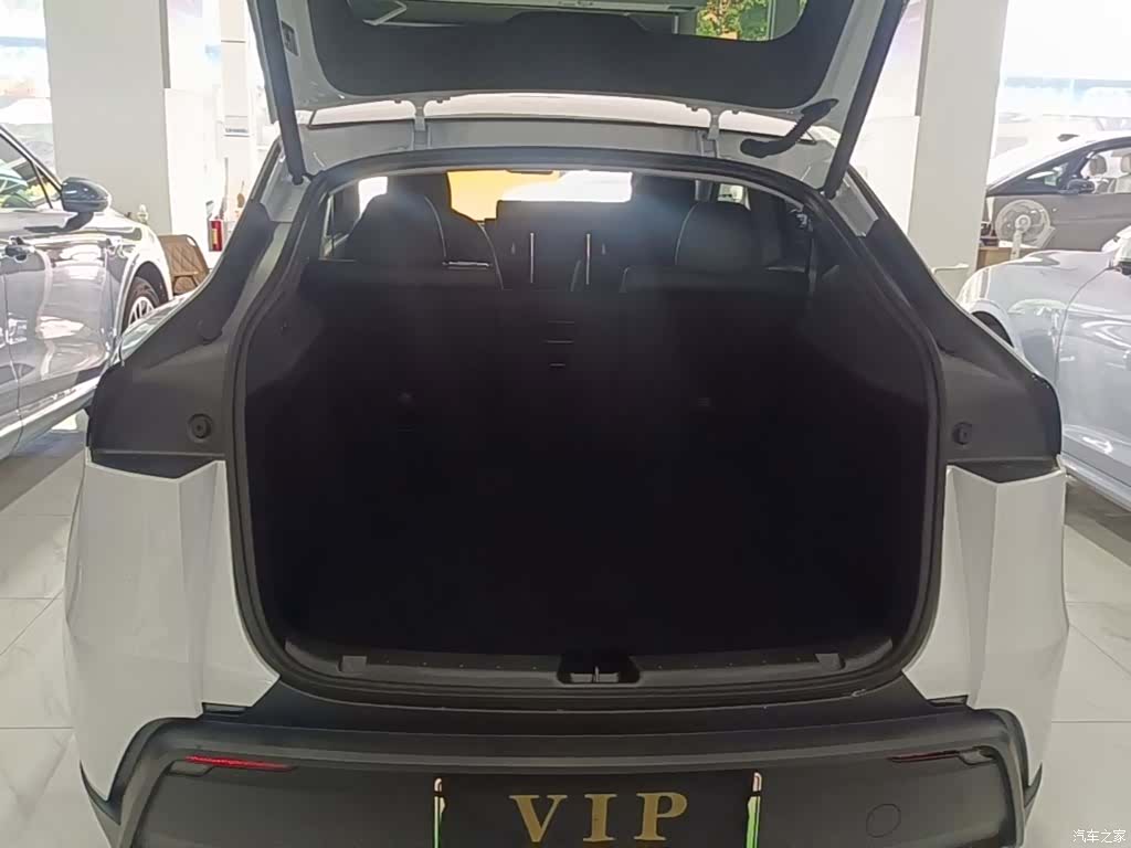 Tesla Model Y, 2025 19