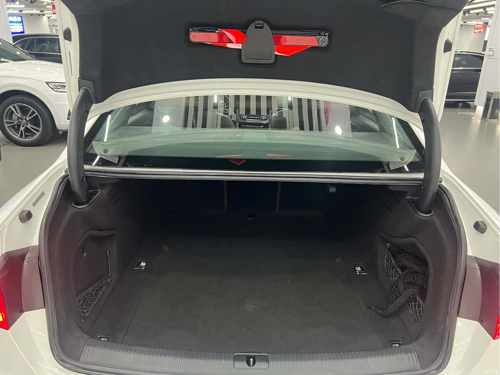 Audi A4L, 2019 20