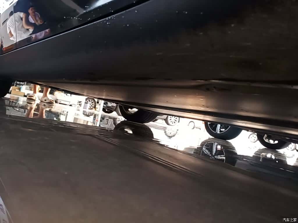 Tesla Model Y, 2023 21