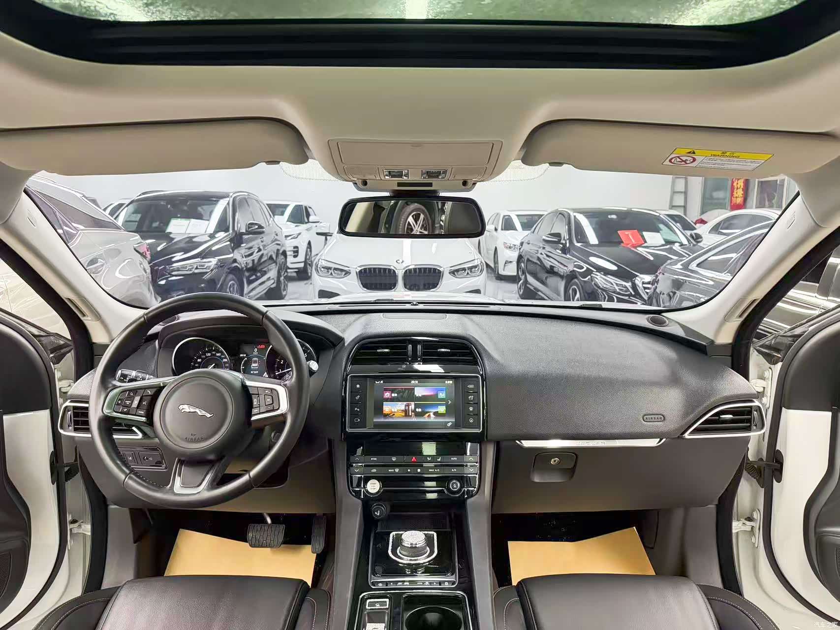 Jaguar F-PACE, 2018 9