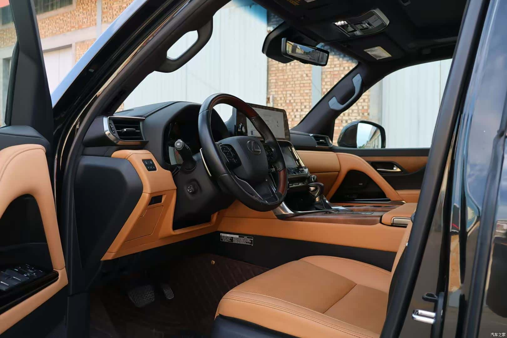 Lexus LX, 2025 7