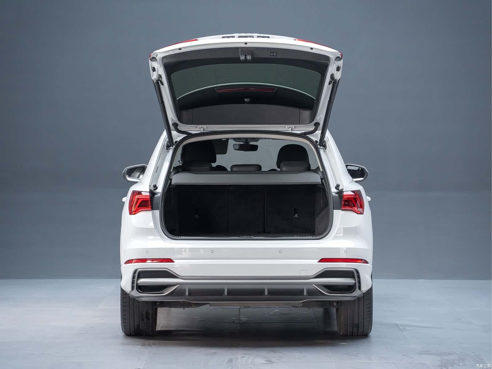 Audi Q3, 2023 12