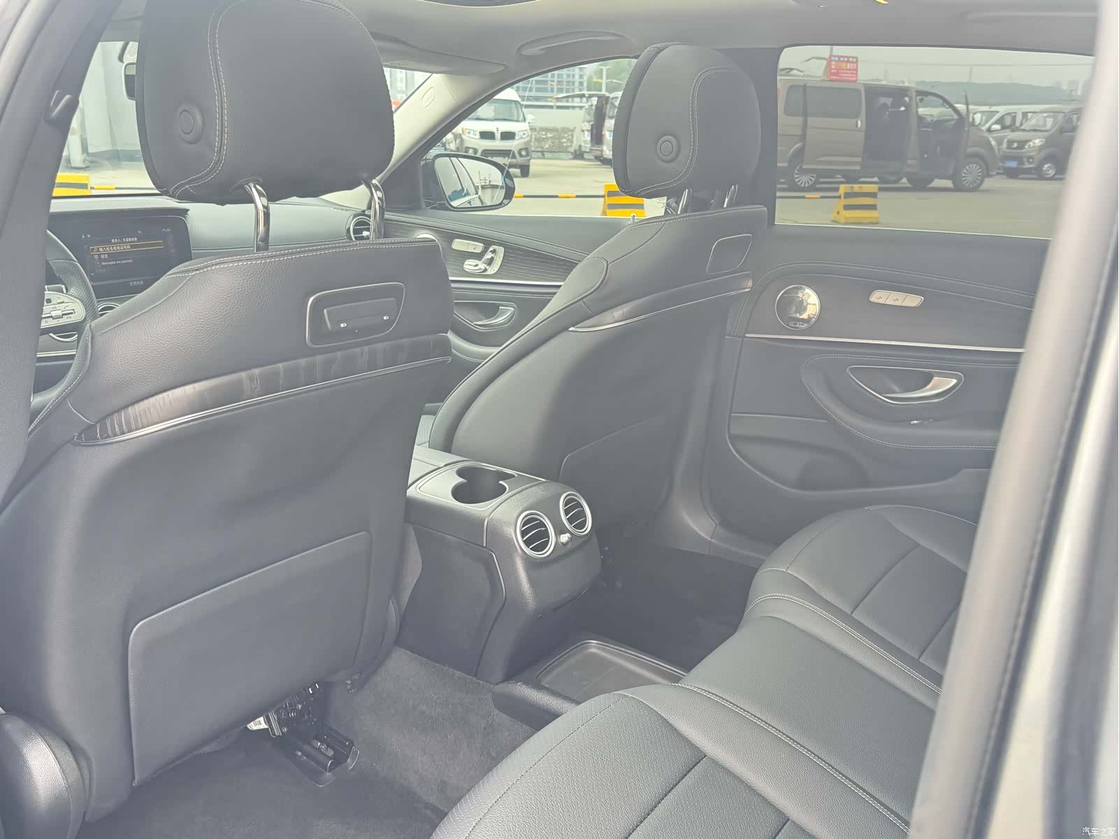 Mercedes-Benz E-Class, 2020 7