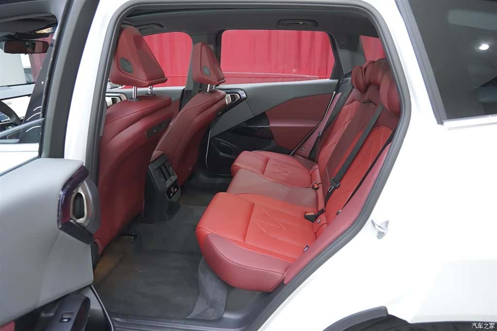 BMW X3, 2025 12