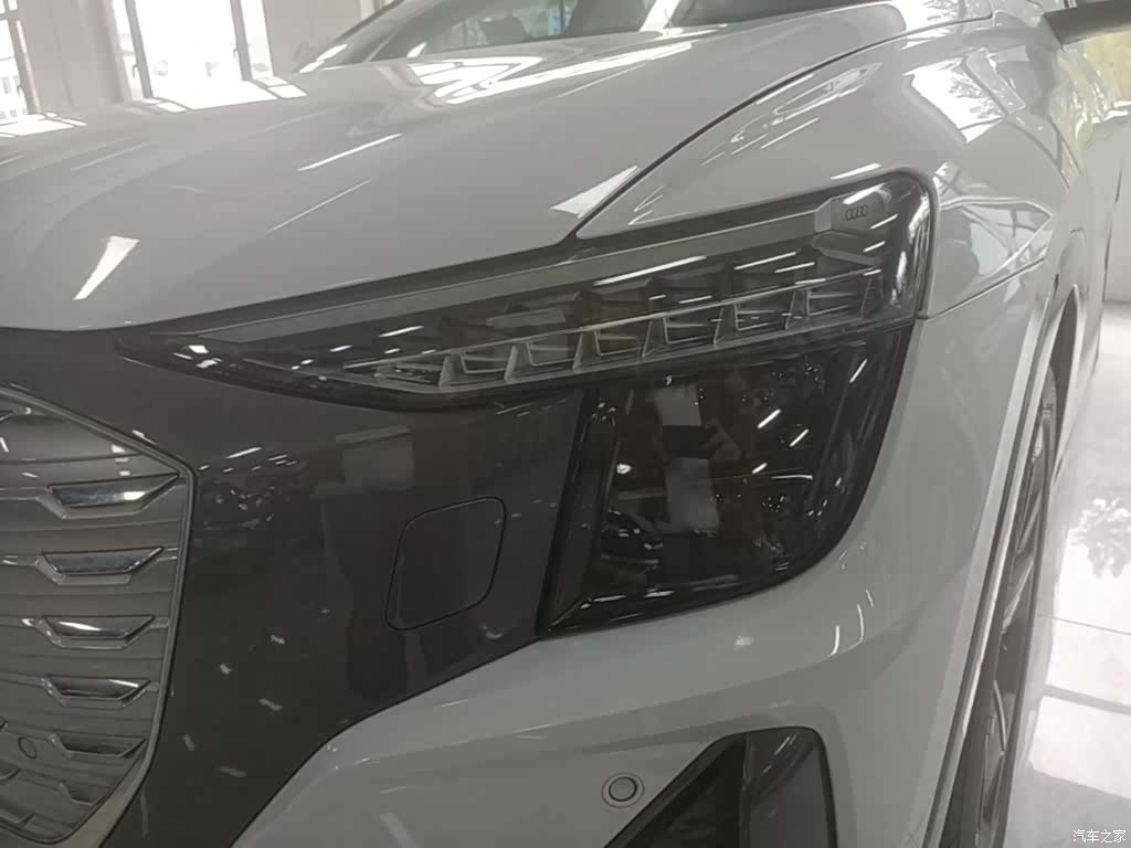 Audi Q5 e-tron, 2022 18