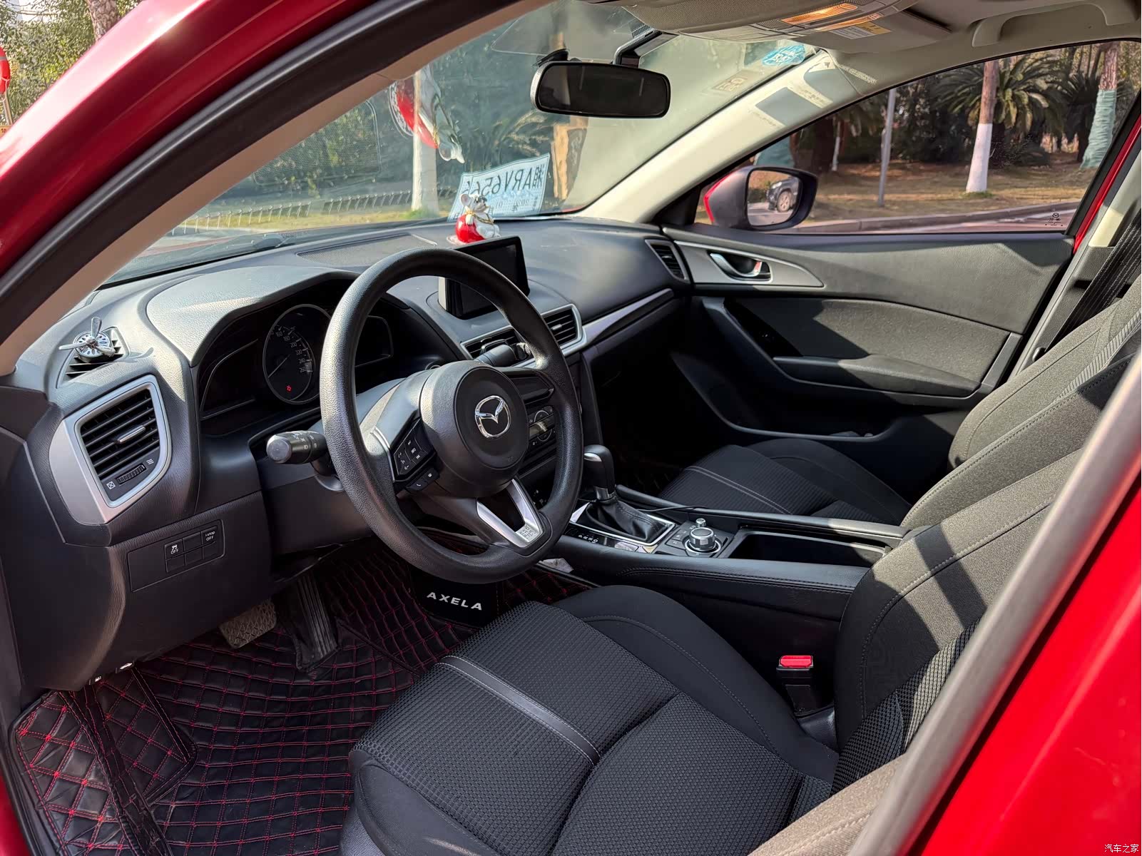 Mazda Mazda3, 2019 11