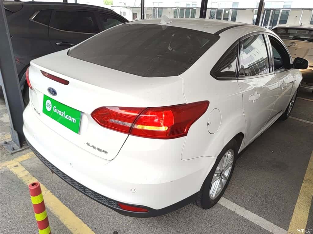 Ford Focus, 2018 7
