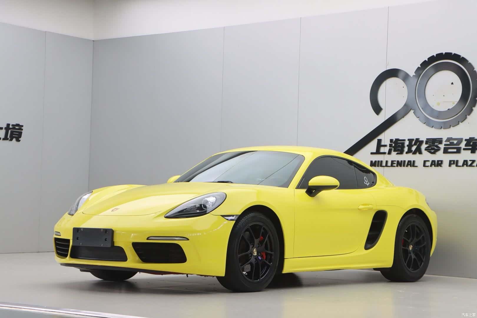 Porsche Cayman, 2017 3