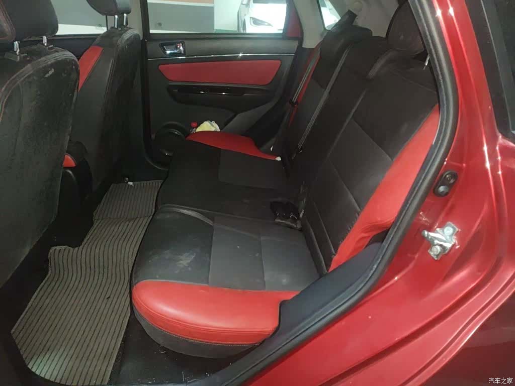BAIC X25, 2016 14