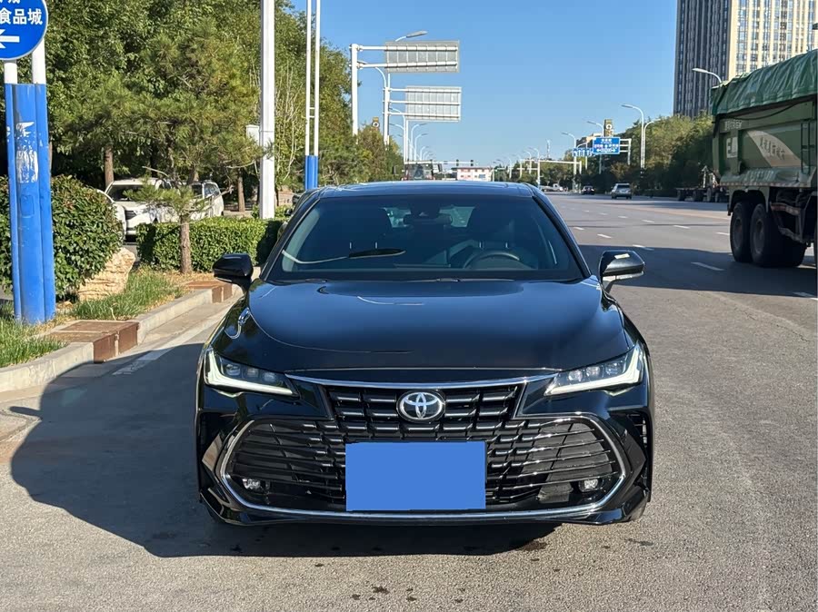 Toyota Avalon 2023, фото 2