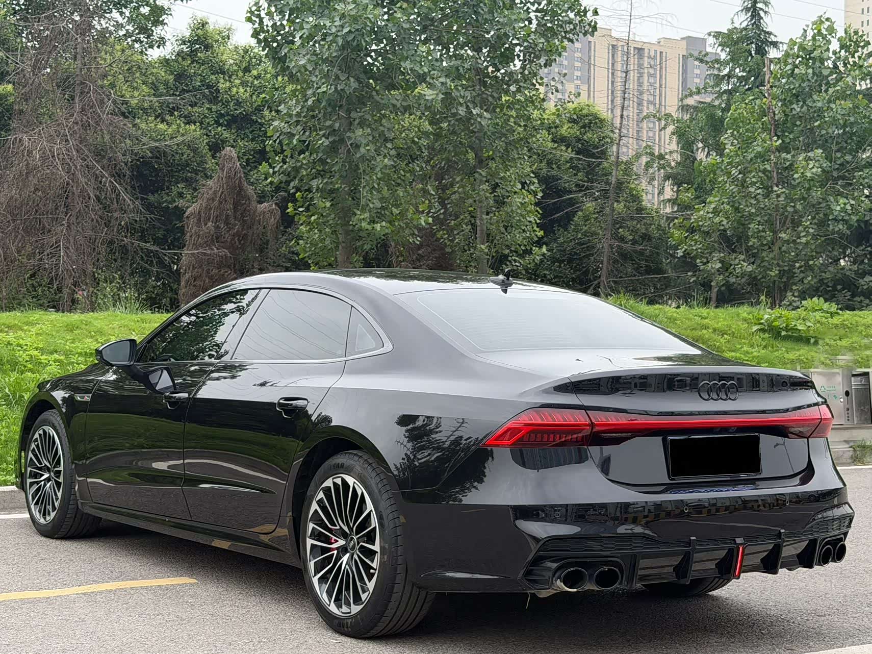 Audi A7L, 2024 19