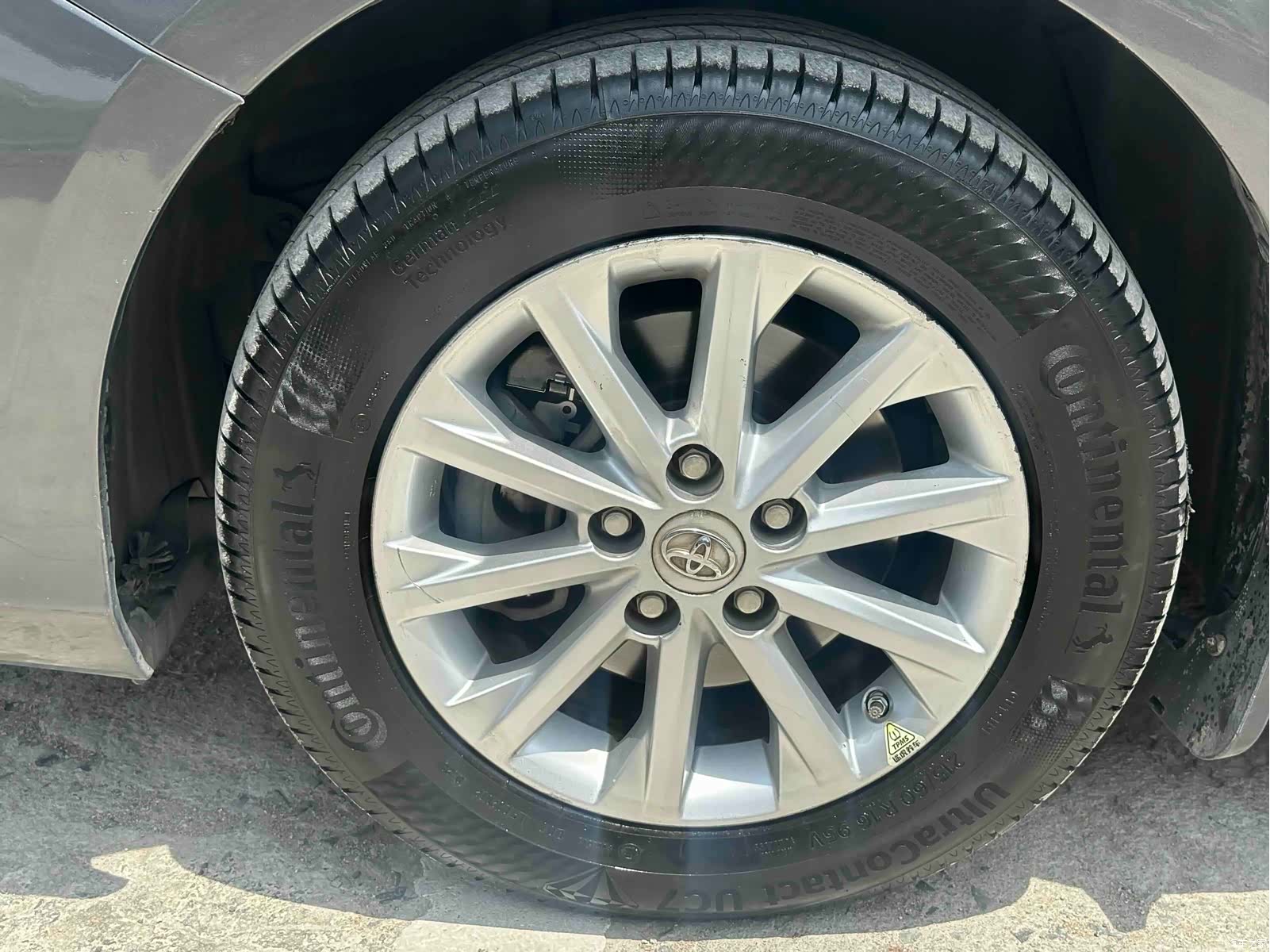 Toyota Camry, 2012 19