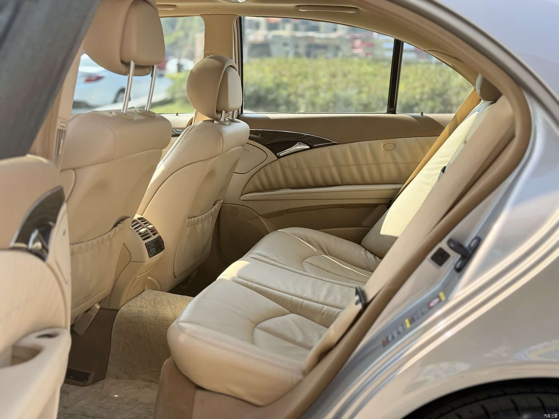 Mercedes-Benz E-Class, 2008 6