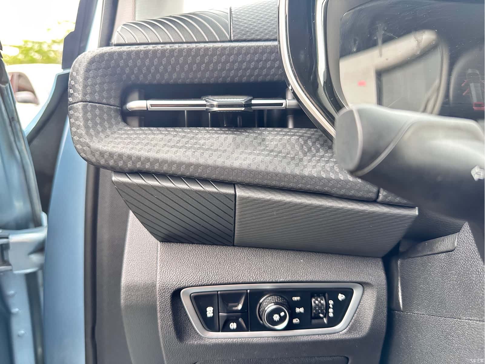 Wuling RM-5, 2020 18