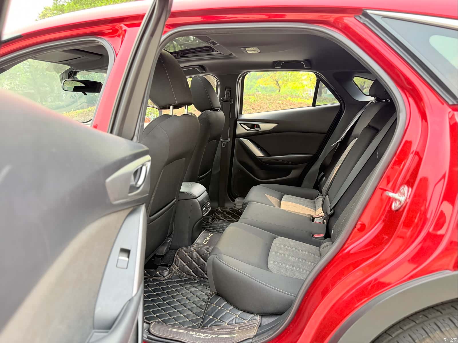 Mazda CX-4, 2018 11