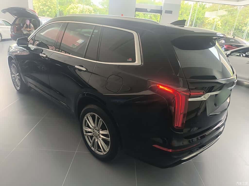 Cadillac XT6, 2022 все фото