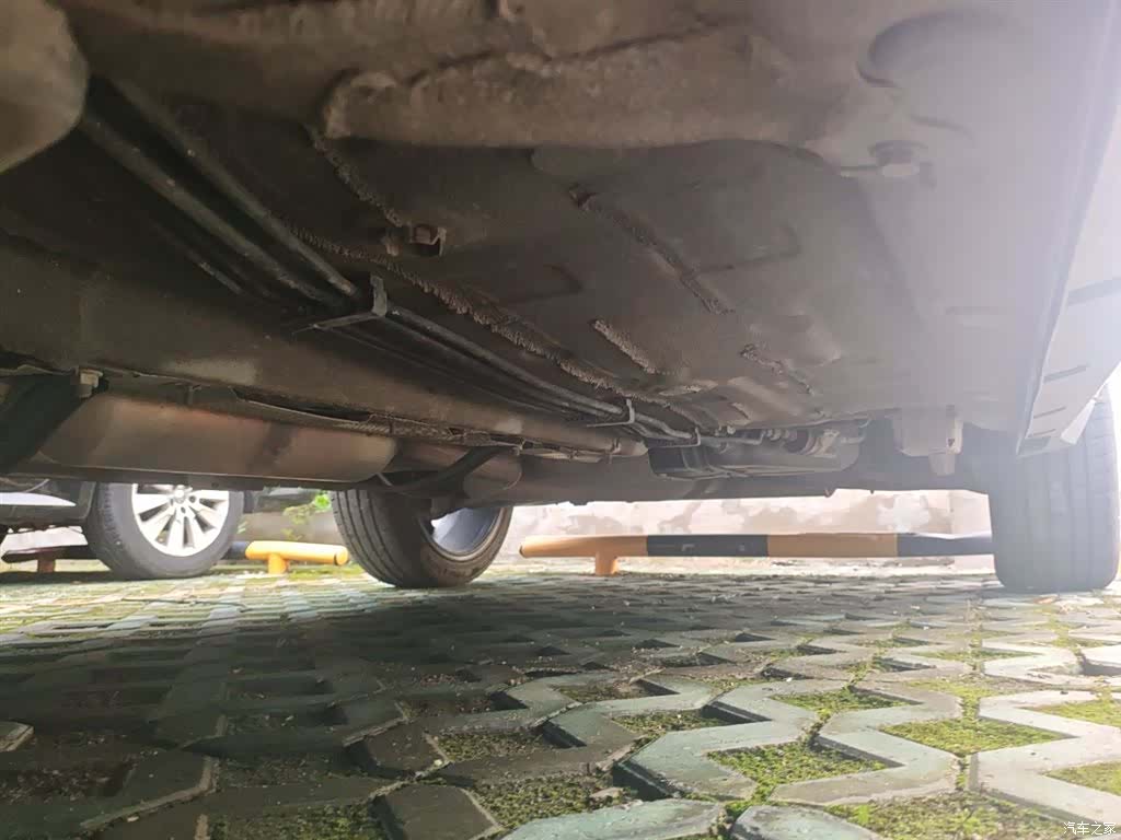 Geely Icon, 2022 19