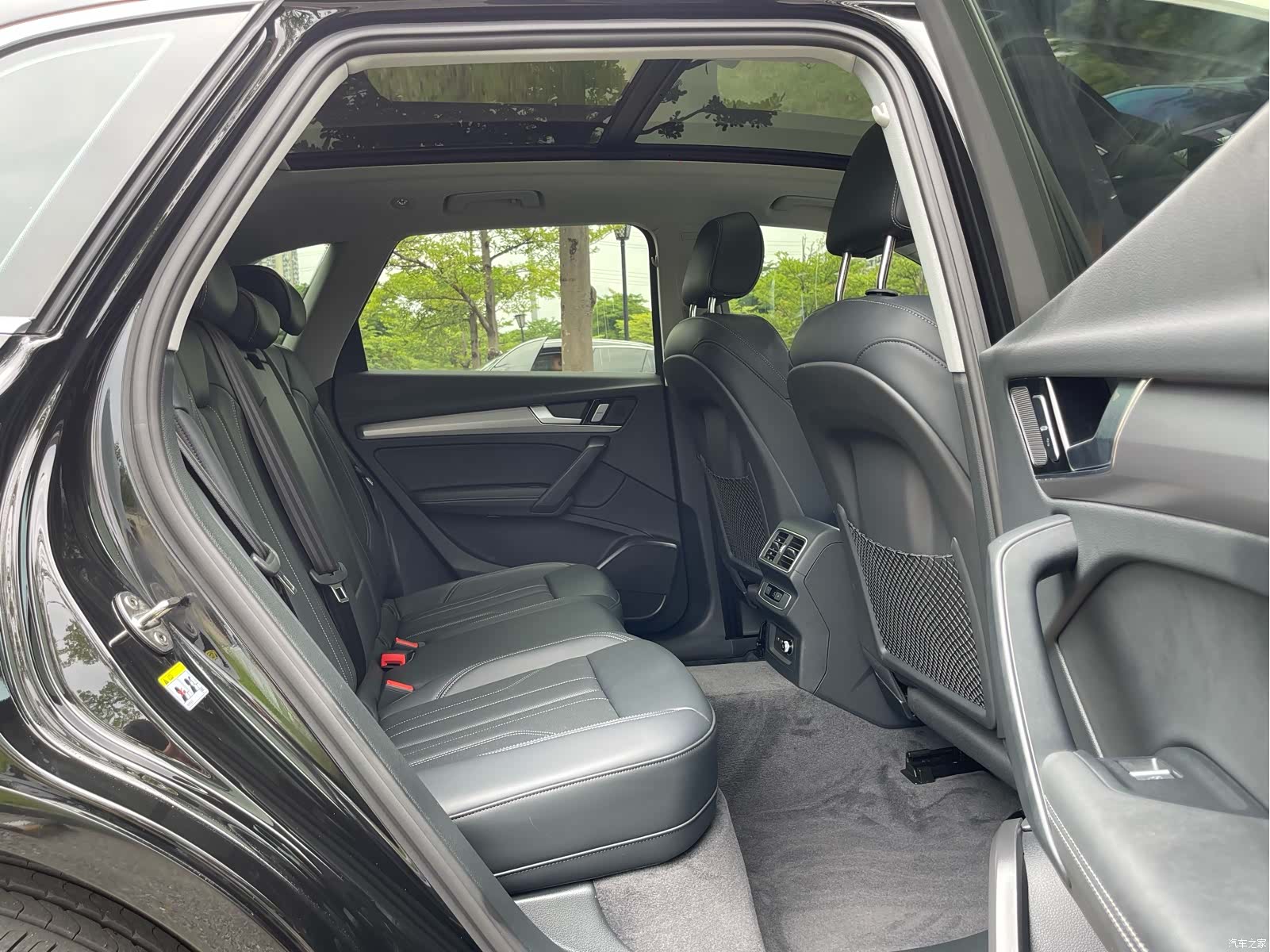 Audi Q5L, 2025 16