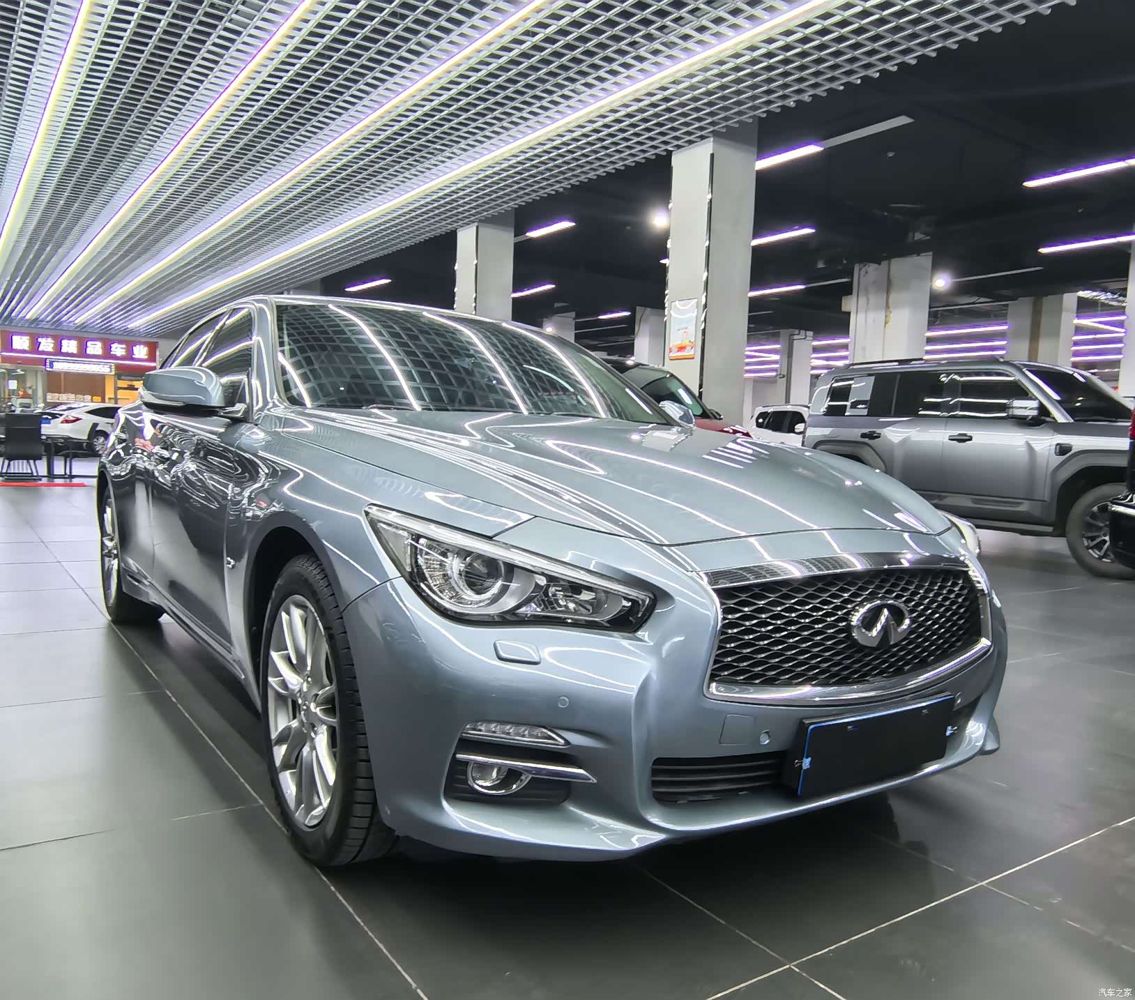 Infiniti Q50L