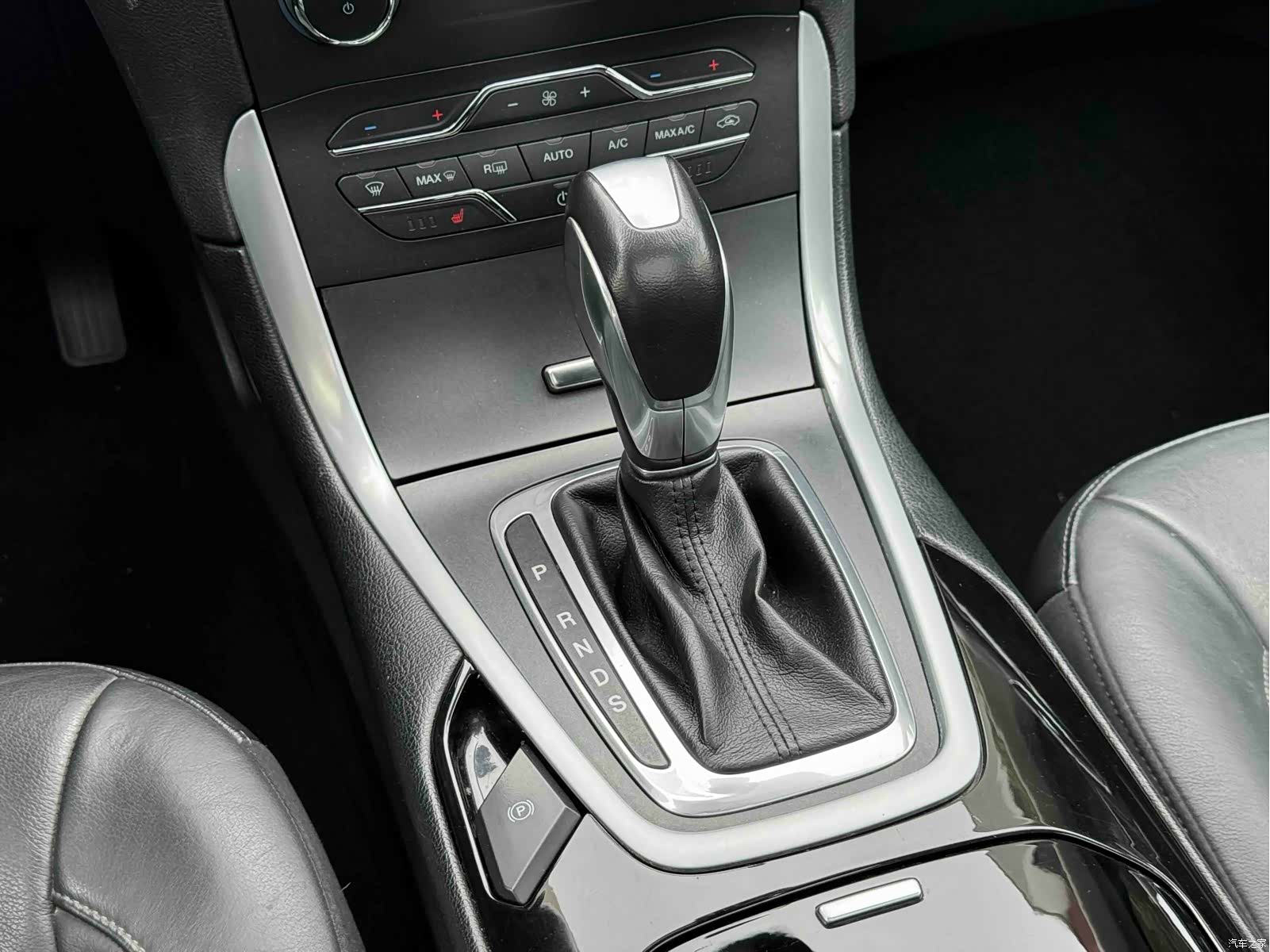 Ford Edge, 2016 18