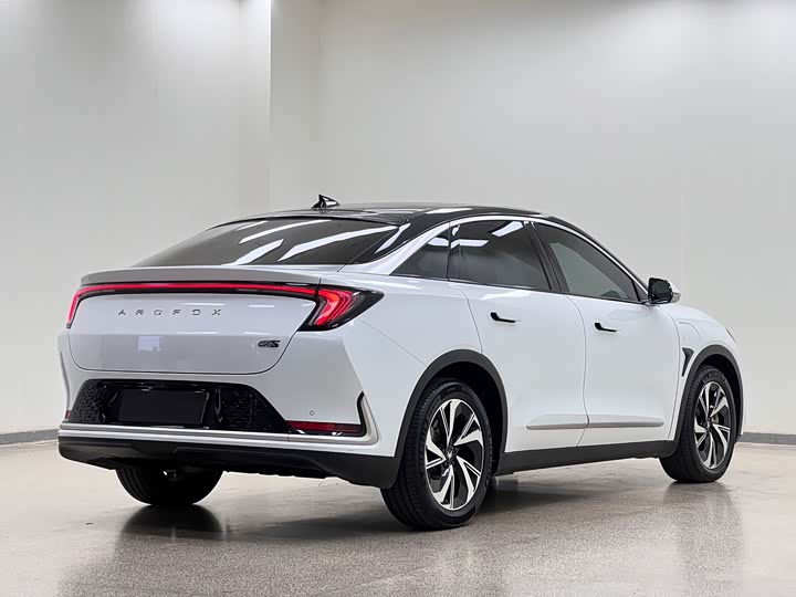 ARCFOX ji hu a er fa S 2022 525S 175kW