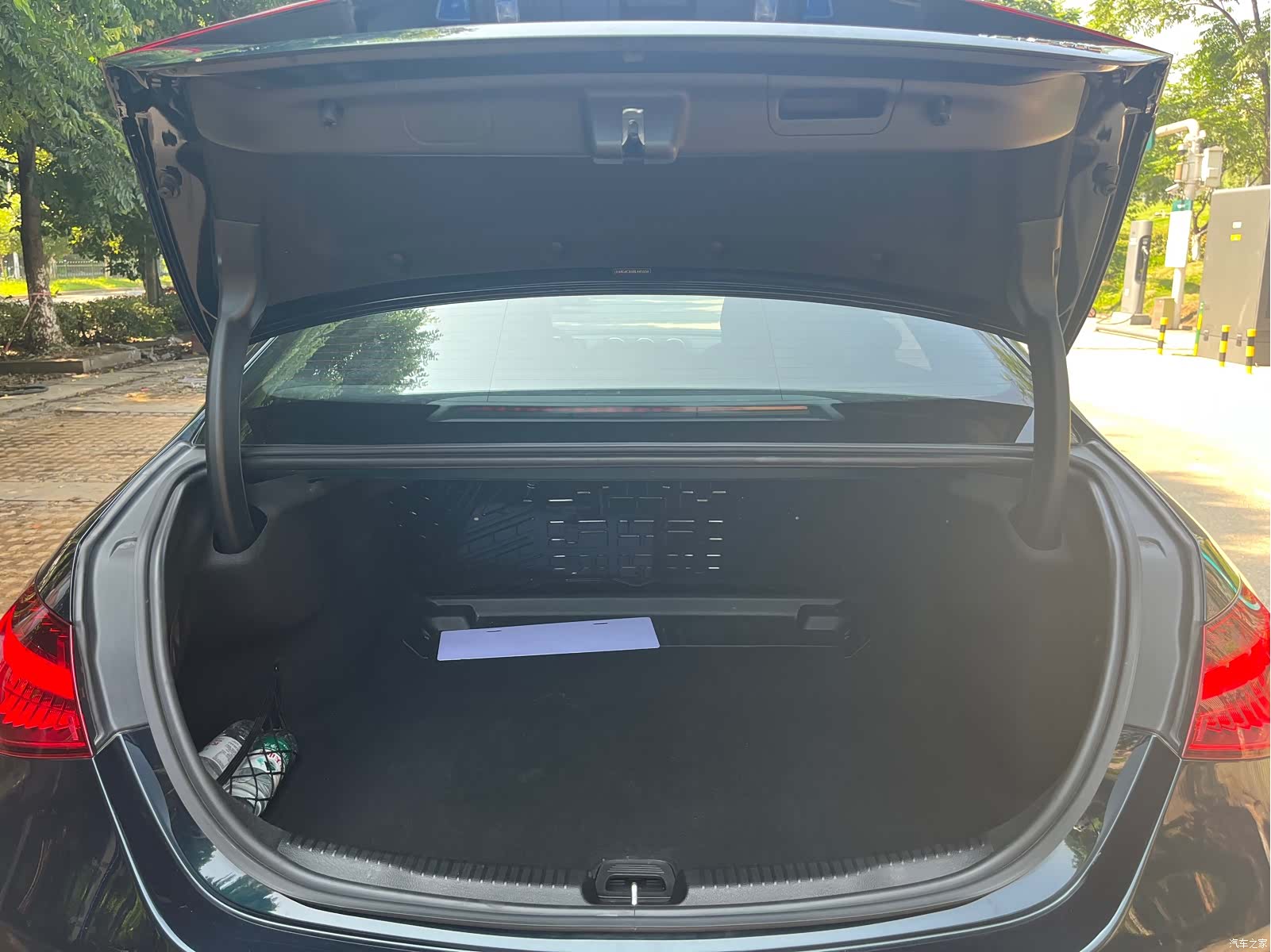 Mercedes-Benz C-Class, 2024 10