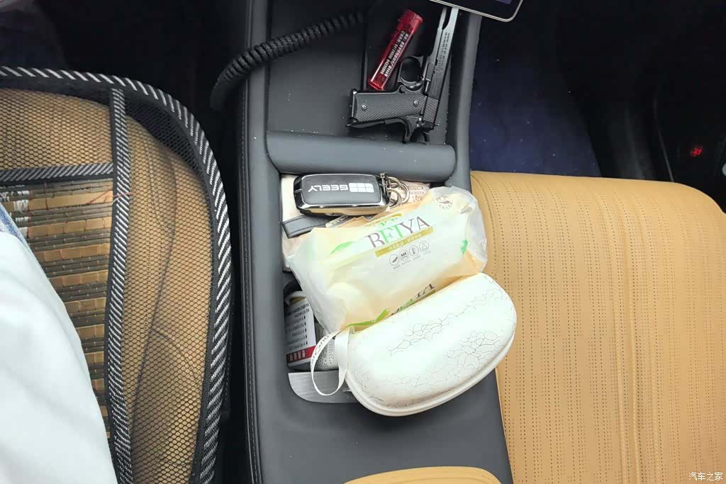 Geely Galaxy L7, 2025 16