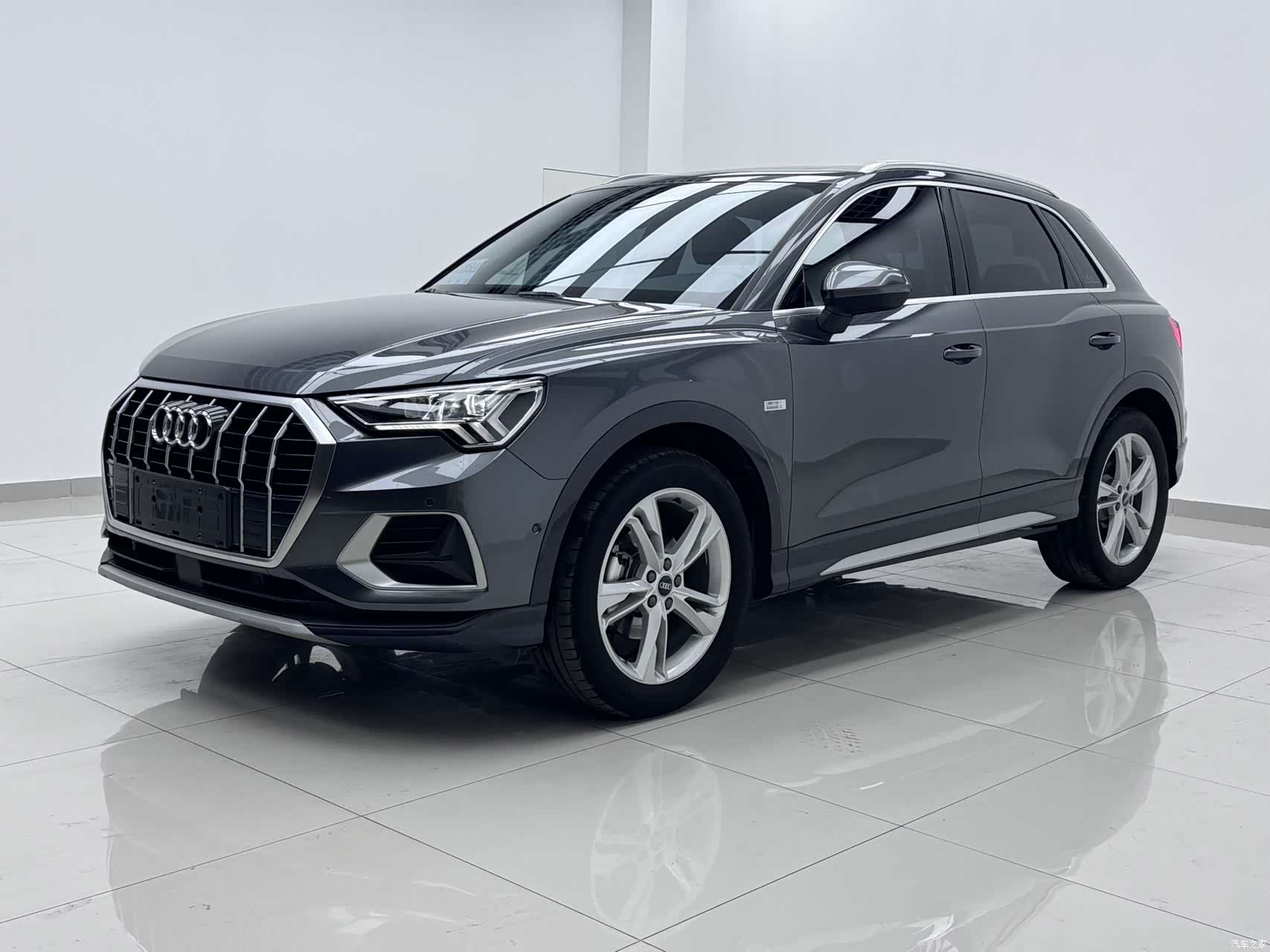 Audi Q3, 2022 1